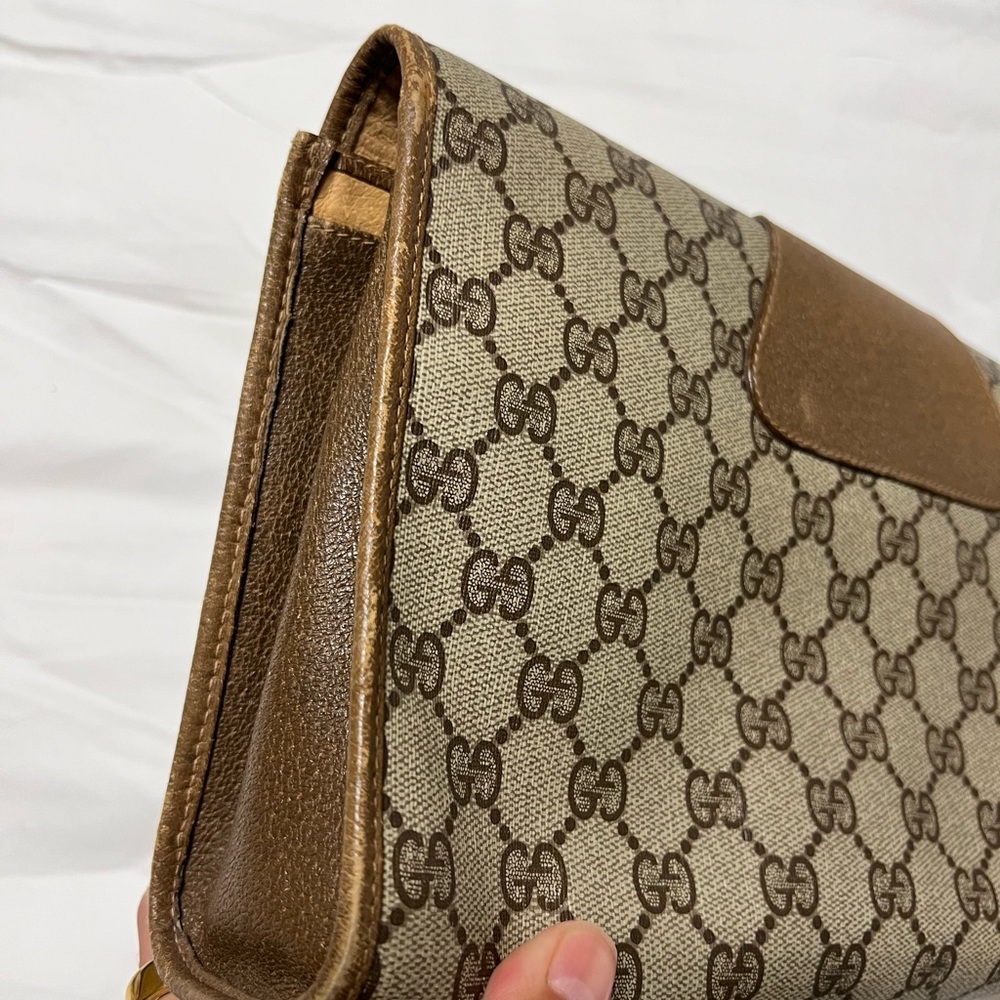 Vintage Gucci Clutch - Picture 9 of 15